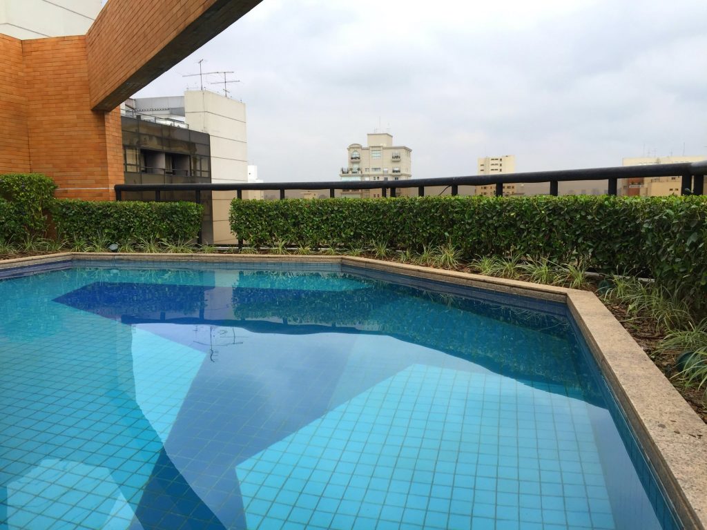 Bom e barato hotel no Jardins 200