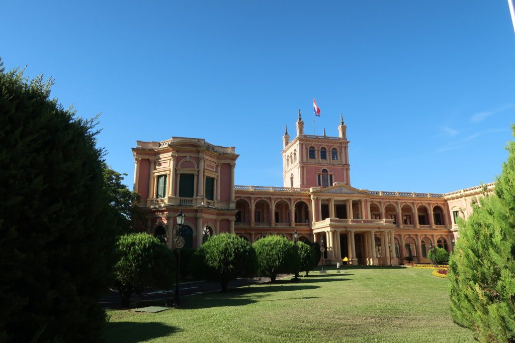 PALACIO DEL GOBIERNO: (Palácio de Los Lopez)