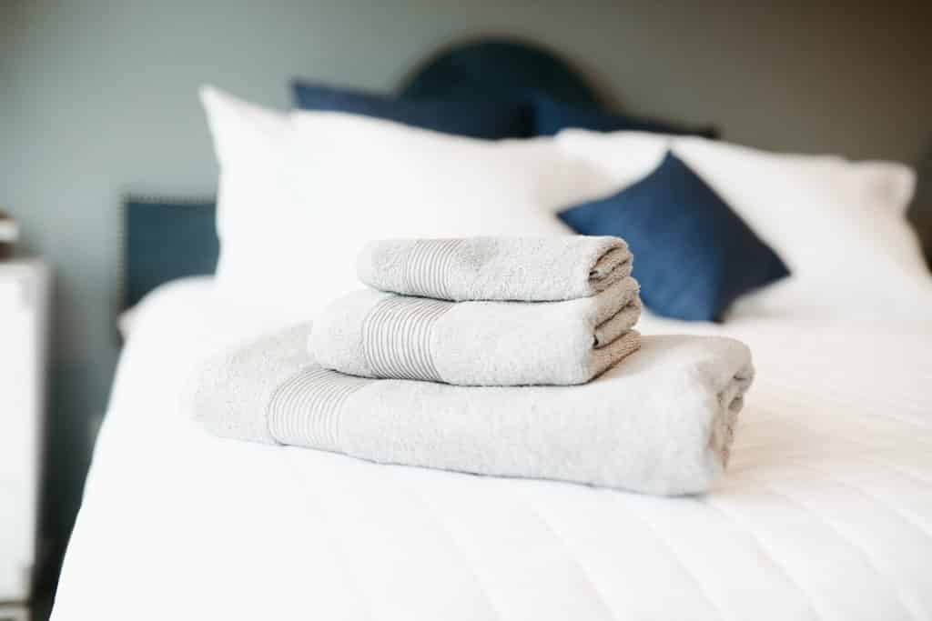 Rua Oriente - Cama, mesa e banho - Estevam pelo Mundo Rua Oriente - Cama, mesa e banho - Estevam pelo Mundo