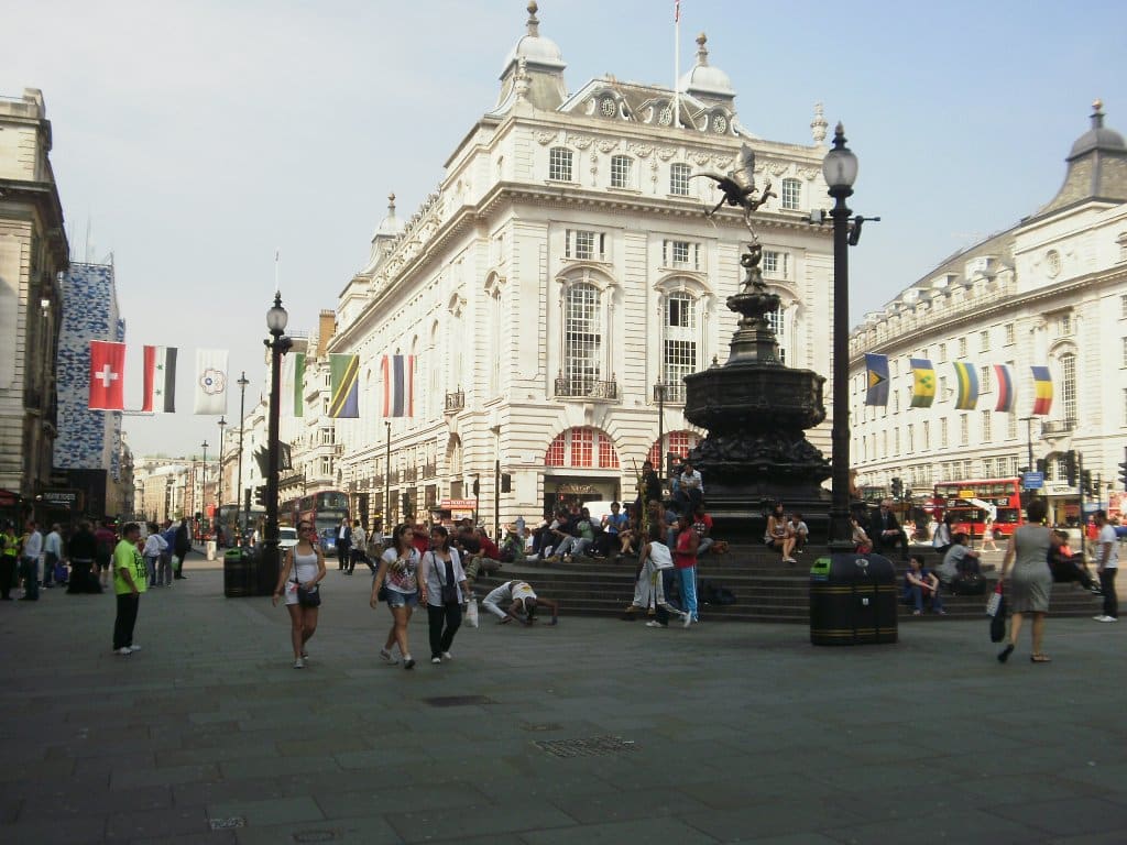 Picadelly Circus - Estevam pelo Mundo