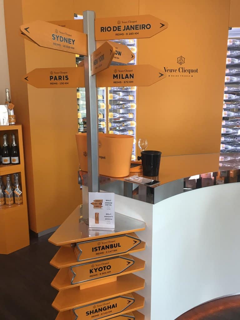 Visita às caves Veuve Clicquot - Estevam pelo Mundo Visita às caves Veuve Clicquot - Estevam pelo Mundo