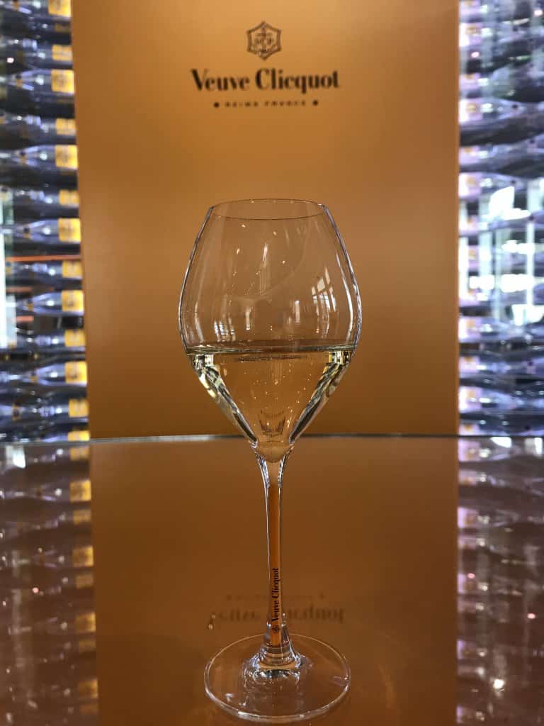 Veuve Clicquot - Estevam pelo Mundo Veuve Clicquot - Estevam pelo Mundo