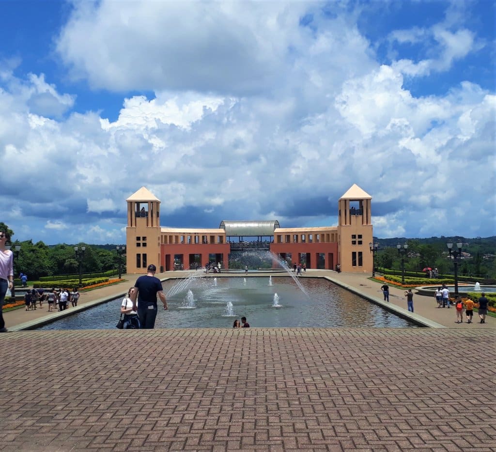 Curitiba-Paraná Curitiba-Paraná