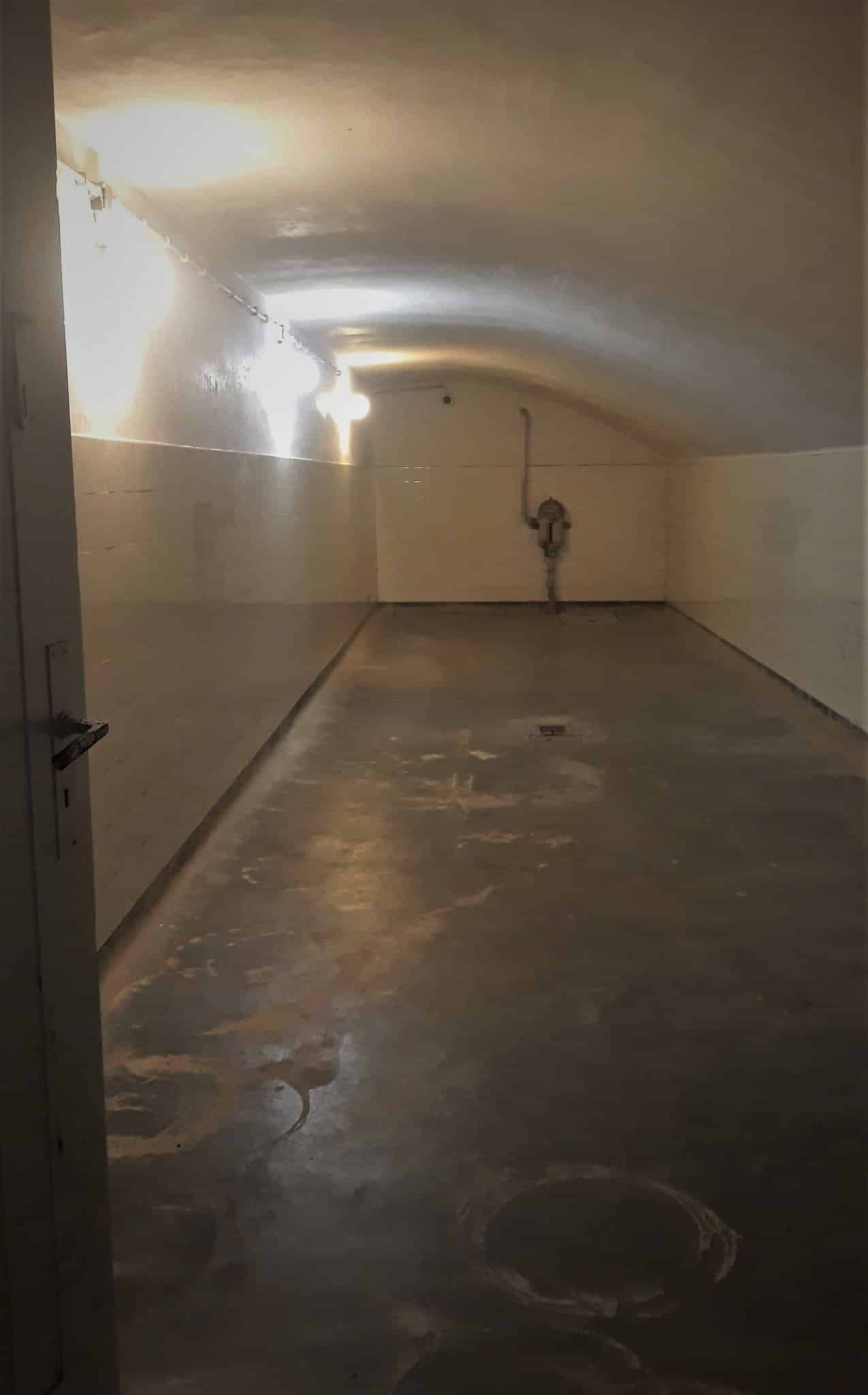 Câmara de gás no campo de concentração Sachsenhausen - EPM