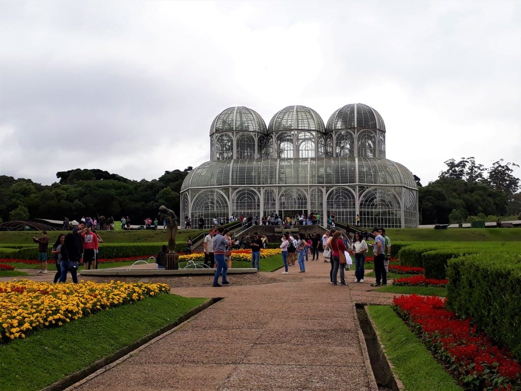 Viajar sozinha para Curitiba