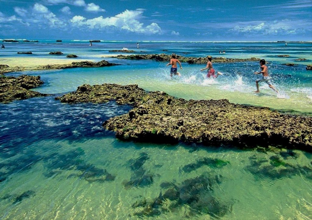 Flecheiras entre as melhores praias do Ceará