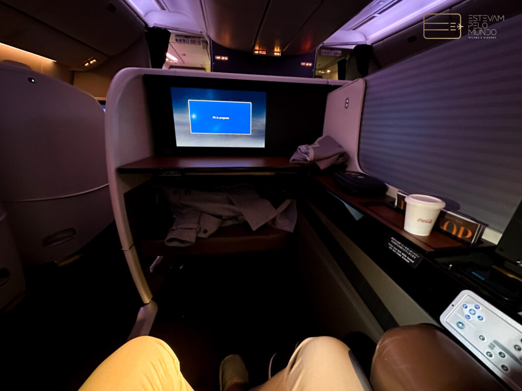 Assento da Primeira Classe da Japan Airlines