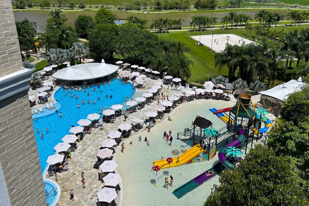 Piscinas do Fazzenda Park Resort