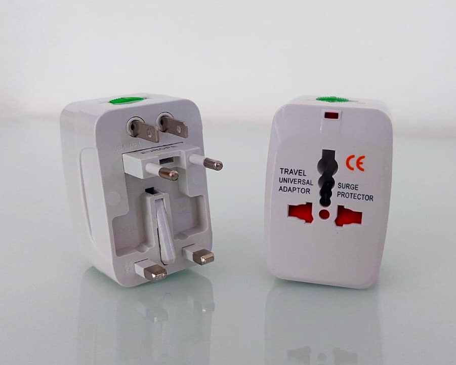 adaptadores universais para viagens internacionais
