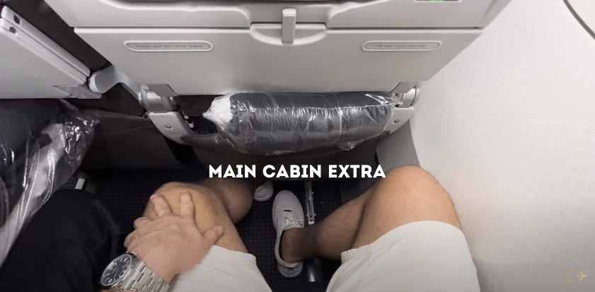 Como é voar na Econômica da American para os EUA