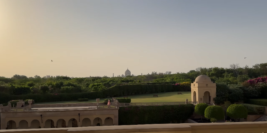 The Oberoi Amarvilas - o hotel com vista para o Taj Mahal