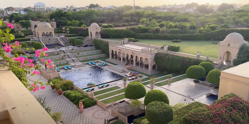 The Oberoi Amarvilas - o hotel com vista para o Taj Mahal