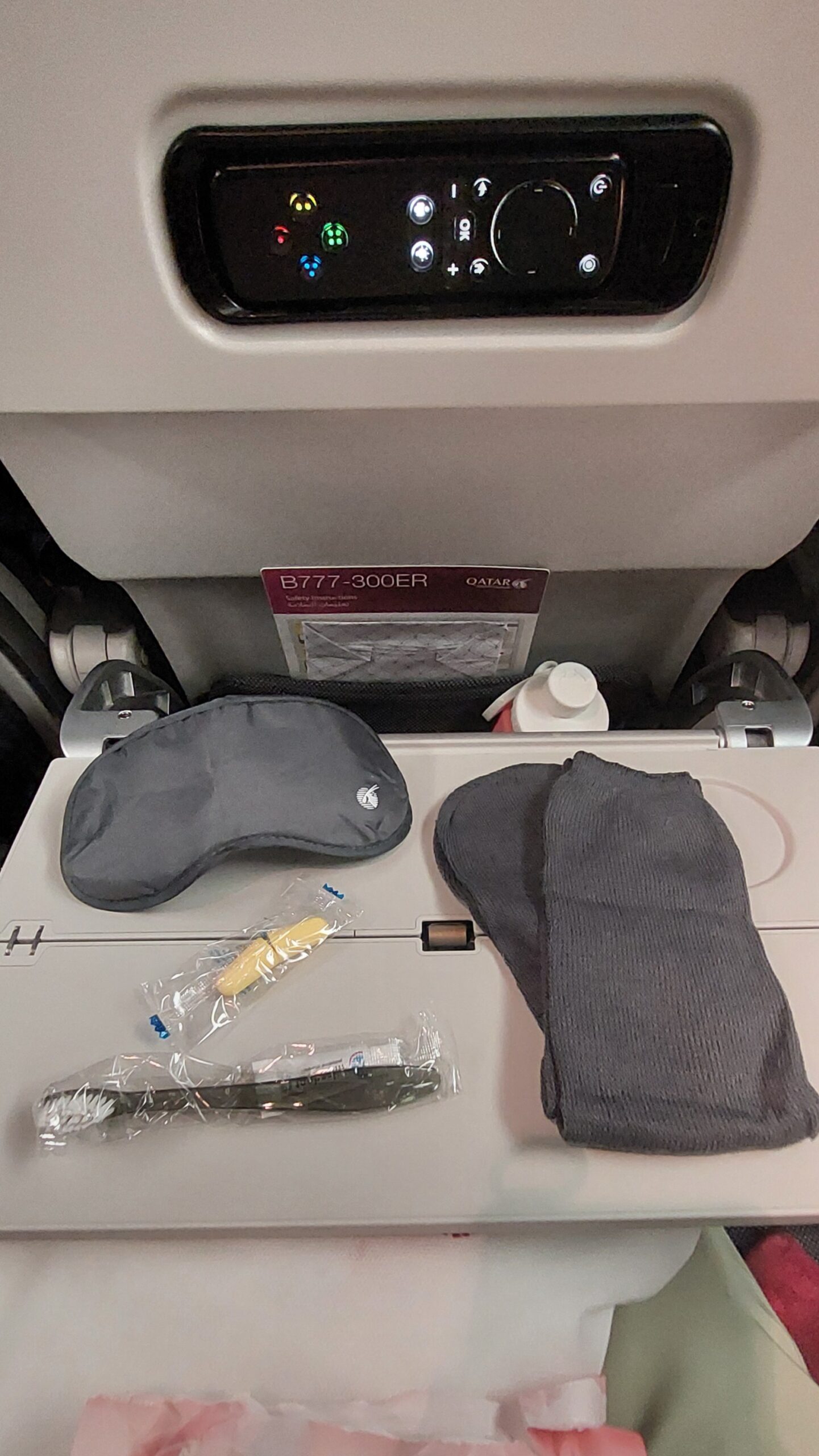 Como é voar na classe Econômica da Qatar