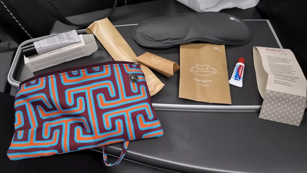 Amenity kit Executiva da Avianca