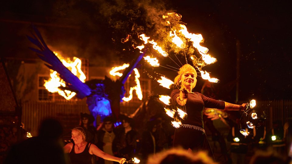 4 sugestões para viajar no Halloween e aproveitar a data com roteiros temáticos